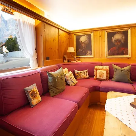 Casa Marmorata * コルティーナ・ダンペッツォ